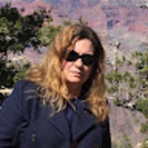 Meet your Posher, Ana